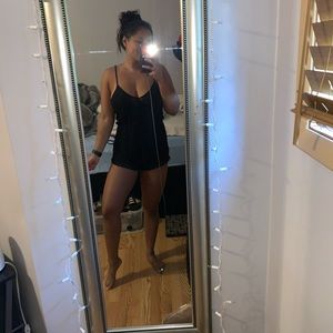 ❌SOLD❌ 
black lace romper